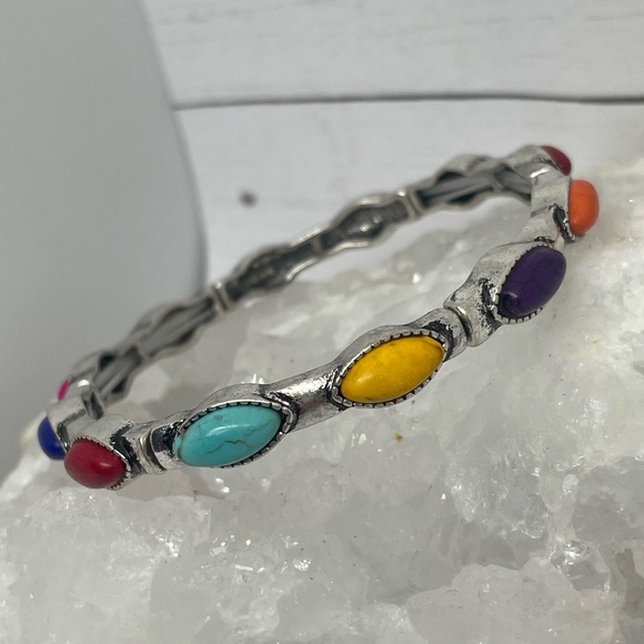 Set of 5 stackable bracelets in shimmering crystal and multi colored gems - Picture 14 of 16